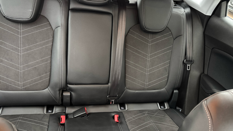 Vauxhall Grandland 1.2 Turbo Ultimate 5dr Auto Petrol Hatchback